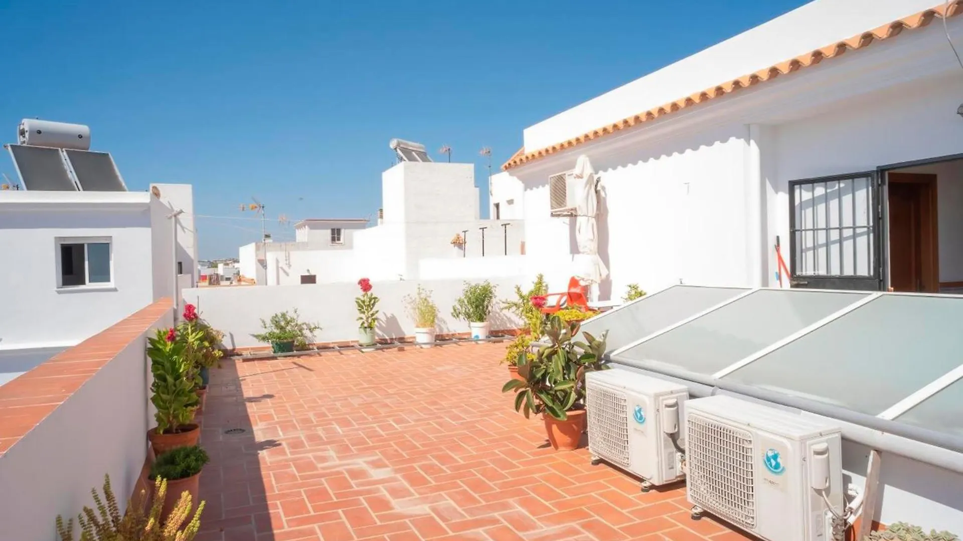 Habitacion Con Aire Y Terraza En El Centro 科尼尔-德拉弗龙特拉 西班牙